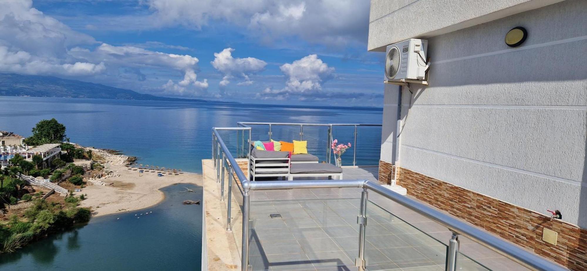 Апартаменты Sadet'S Penthouse Saranda Экстерьер фото