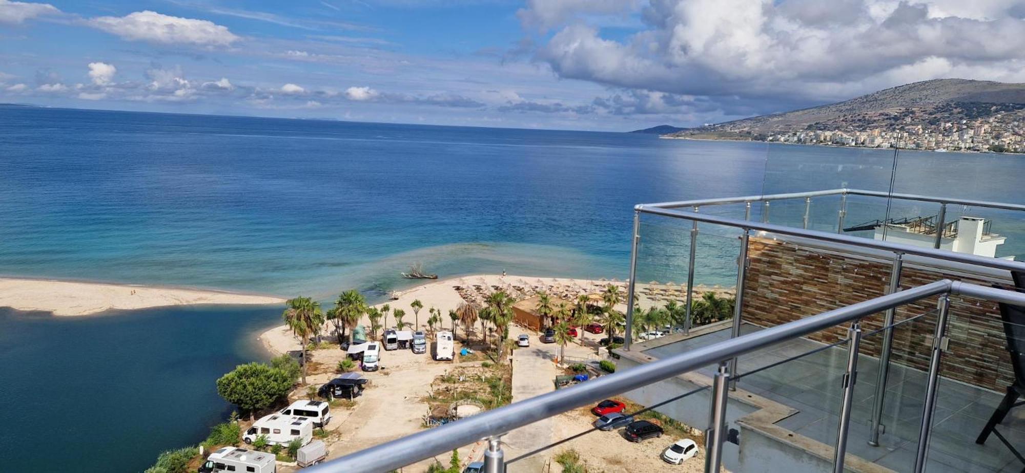Апартаменты Sadet'S Penthouse Saranda Экстерьер фото