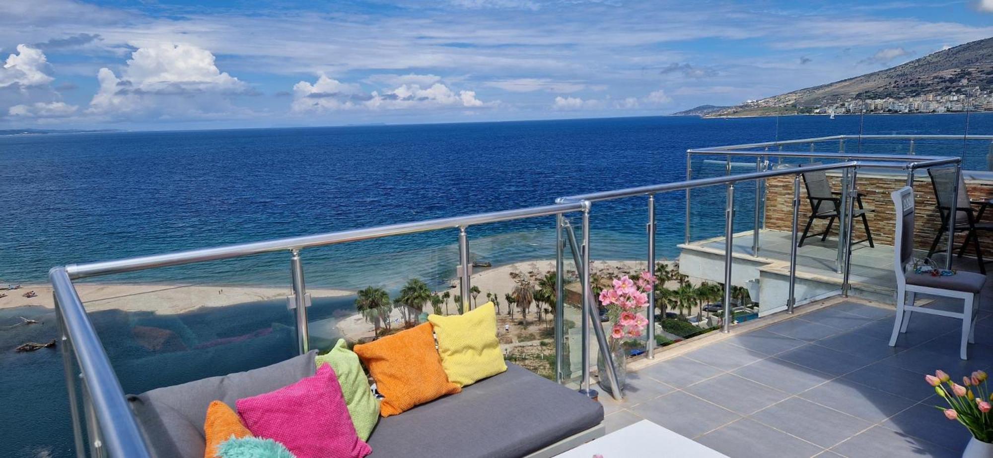 Апартаменты Sadet'S Penthouse Saranda Экстерьер фото